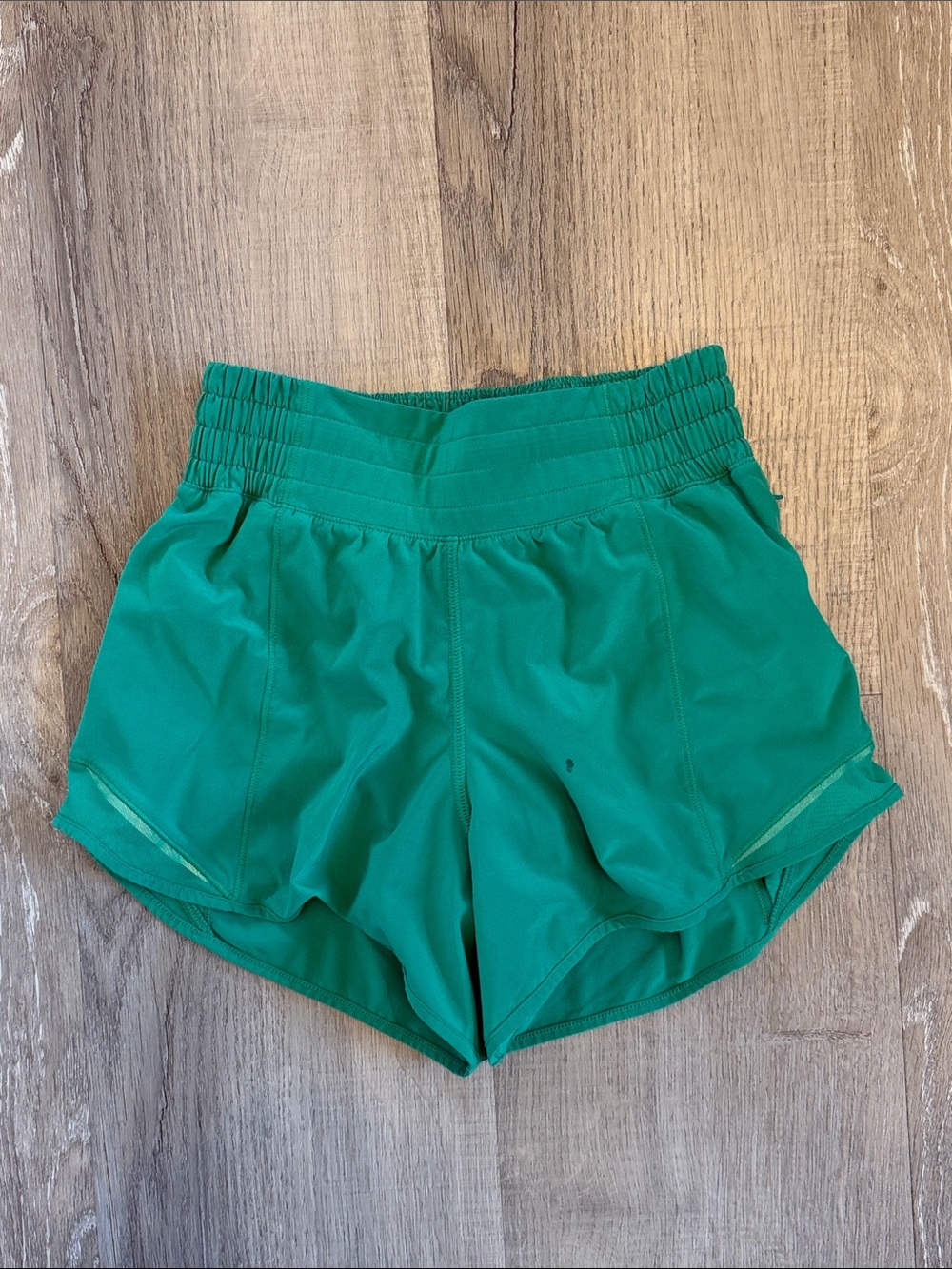 lululemon Hotty Hot Emerald Green Athletic Shorts